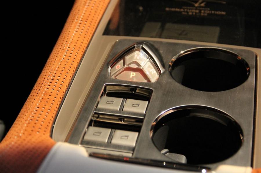 Детали интерьера Fisker Karma Surf Shooting Brake 2011 года  (фото 24 из 60)